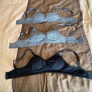 breast feeding sports bras 1 black 2 grey